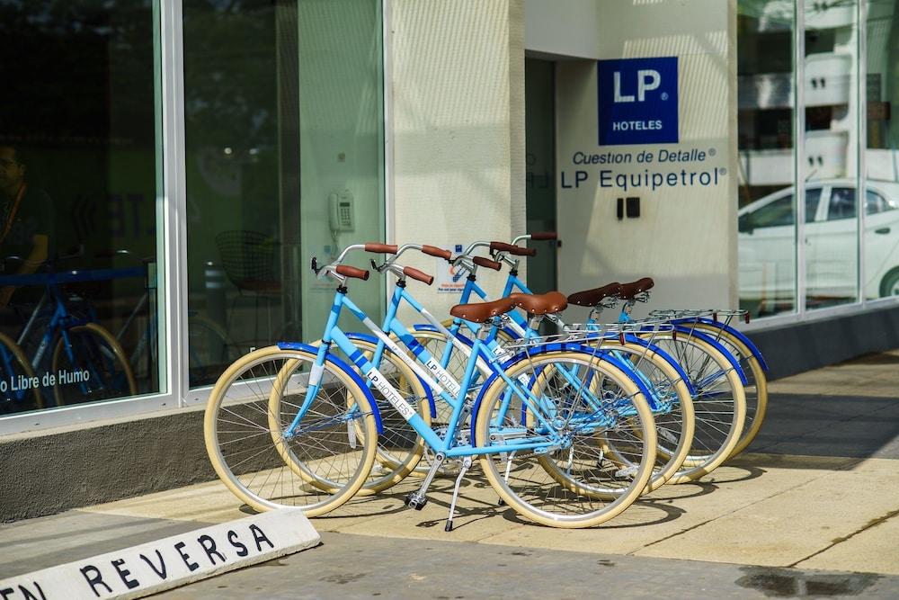 Lp艾奎佩特罗酒店 圣克鲁斯 外观 照片